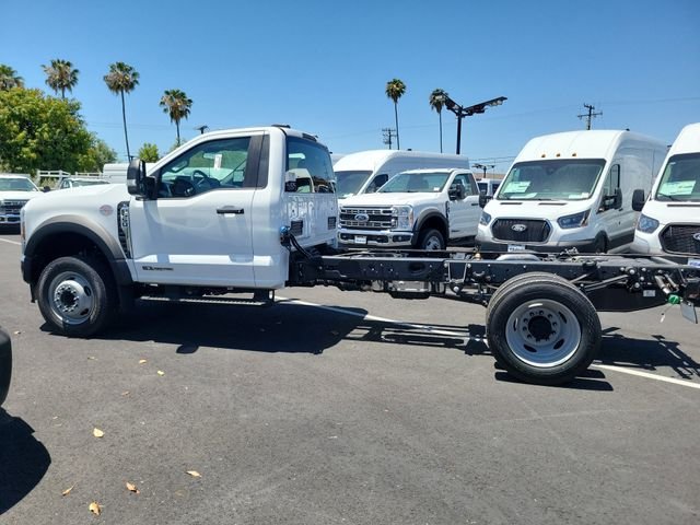 New 2026 Oxford White Ford F-550® XL image 23