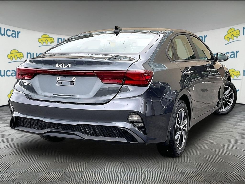 Used 2023 Gray Kia LXS image 6