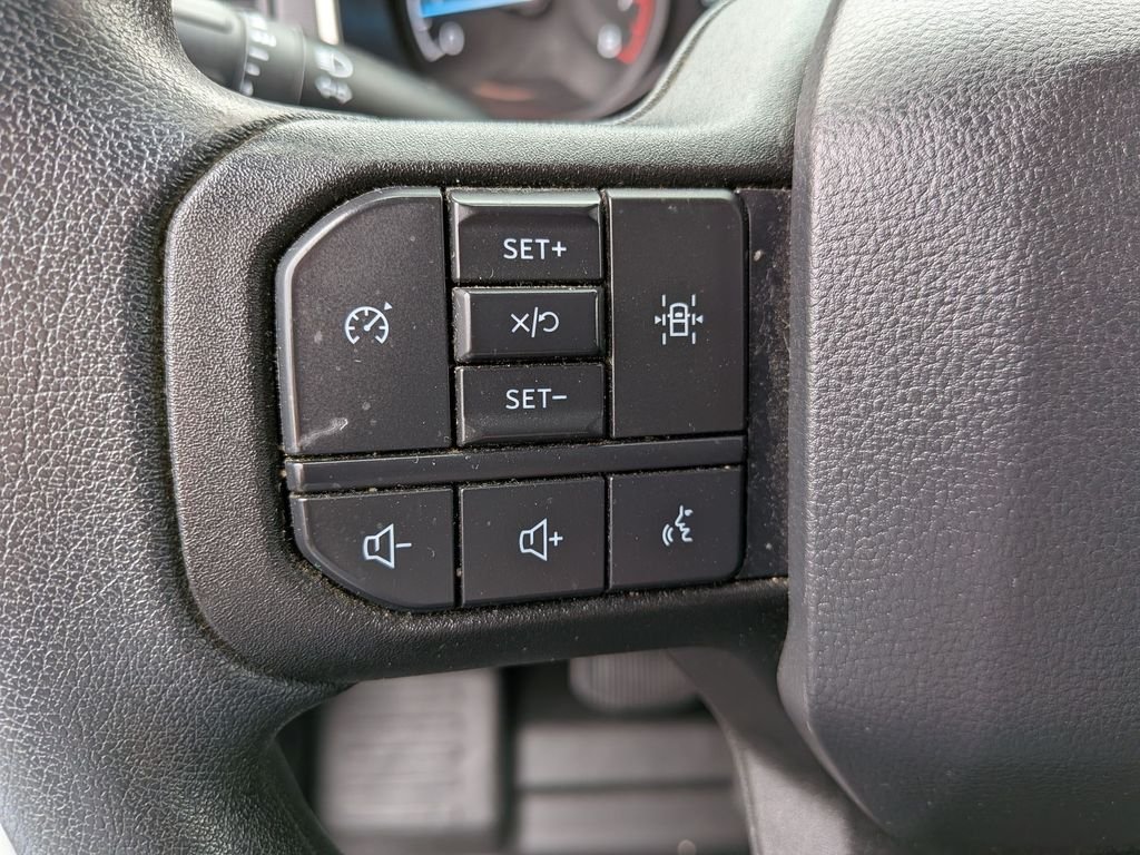 Used 2022 White Ford XL image 17