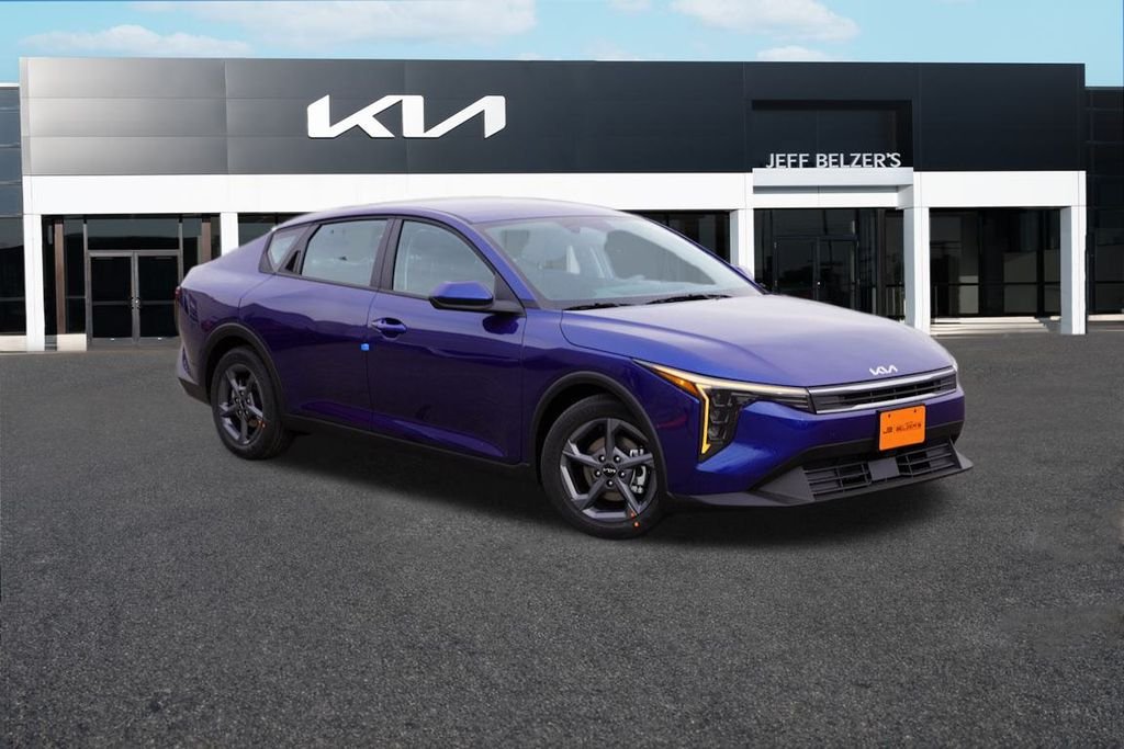 2025 Kia K4 LXS