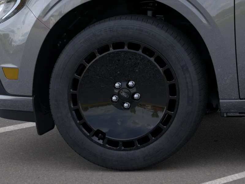 New 2026 Carbonized Gray Metallic Ford Lobo™ image 20