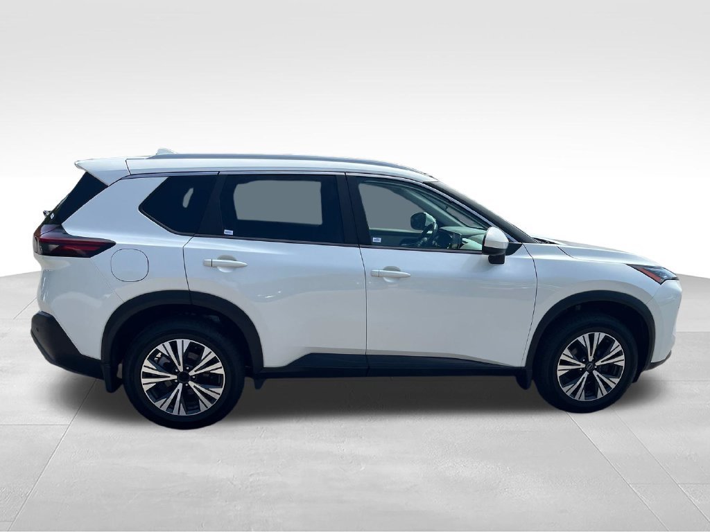 Used 2023 White Nissan SV image 6