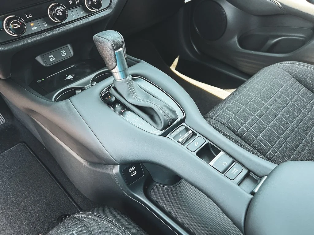 2026 Honda HR-V LX - Photo 16