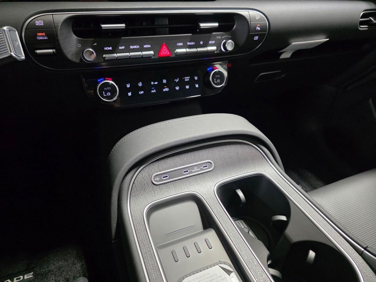 New 2026 Ecotronic Gray Pearl Hyundai Limited AWD image 28