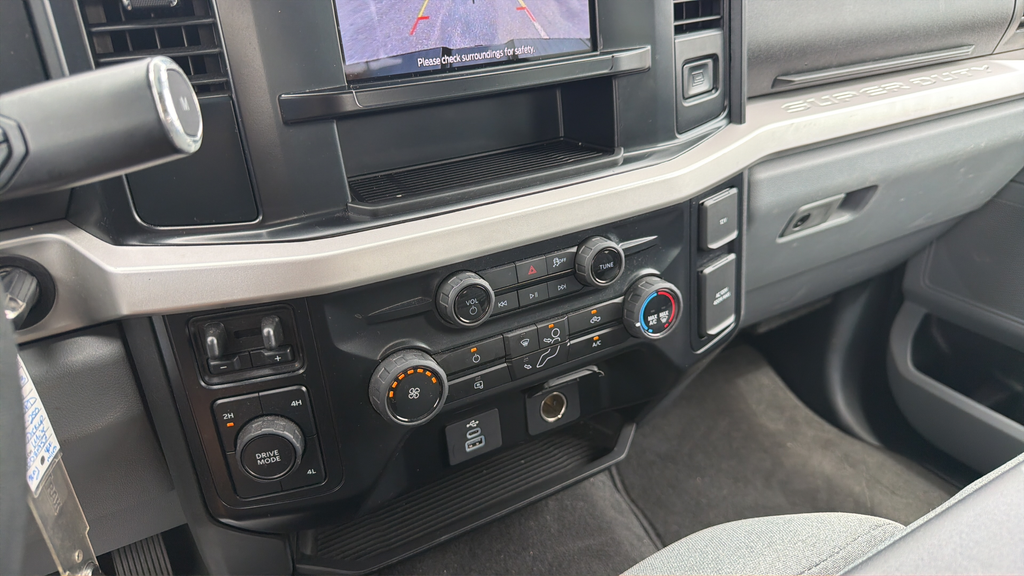 Used 2025 White Ford XLT image 25