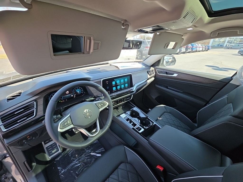 2026 Volkswagen Atlas SEL Premium R-Line - Photo 16