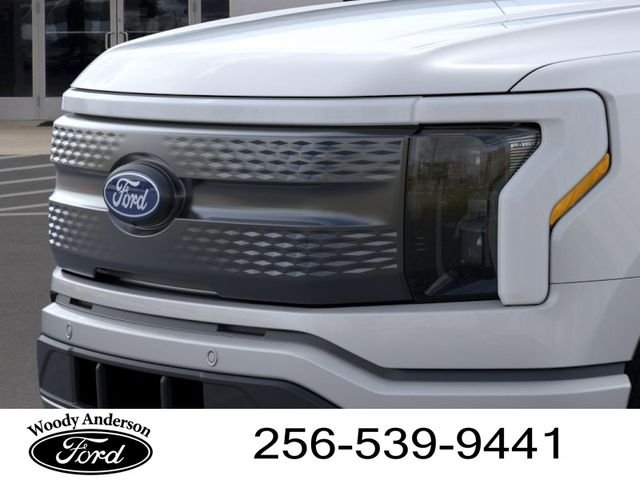 2025 Ford F-150 Lightning Flash - Photo 17