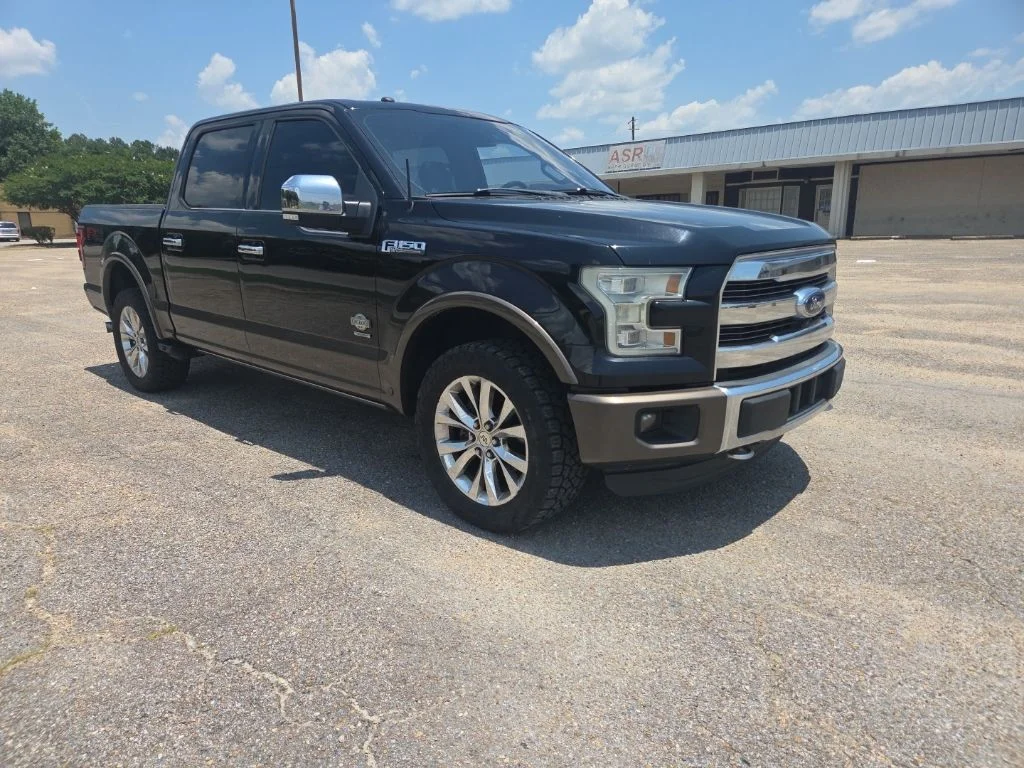Used 2016 Black Ford King Ranch image 13