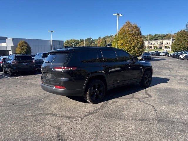 Used 2021 Diamond Black Jeep Altitude image 7