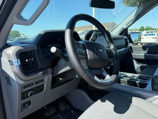 2024 Ford F-150 XLT - Photo 17