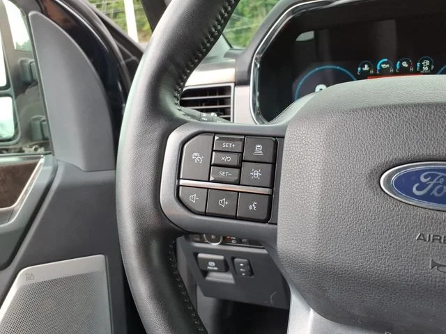 Used 2023 Blue Ford Lariat image 24