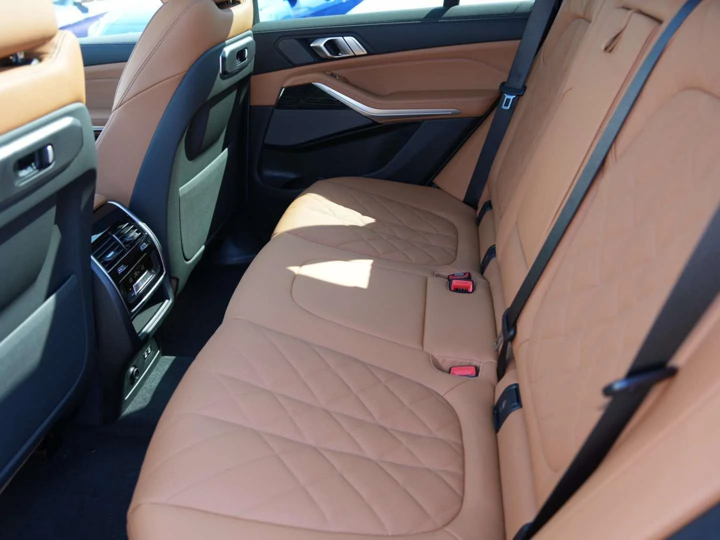 New 2026 Brooklyn Grey Metallic BMW sDrive40i image 11