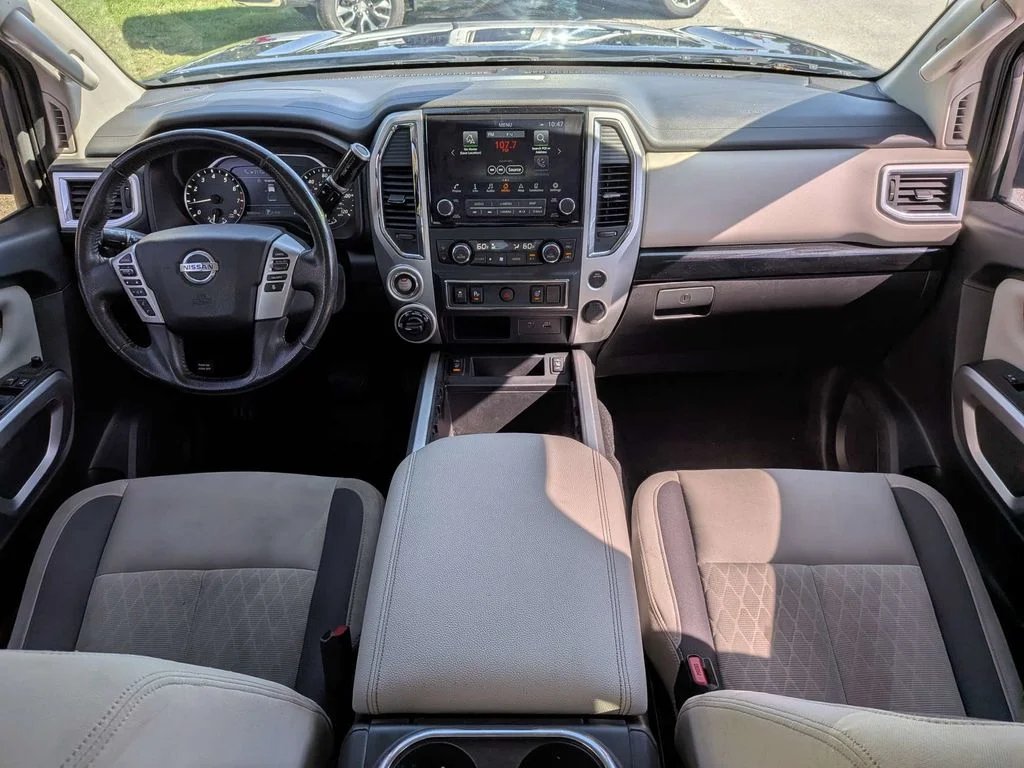 Used 2021 Blue Nissan SV image 13