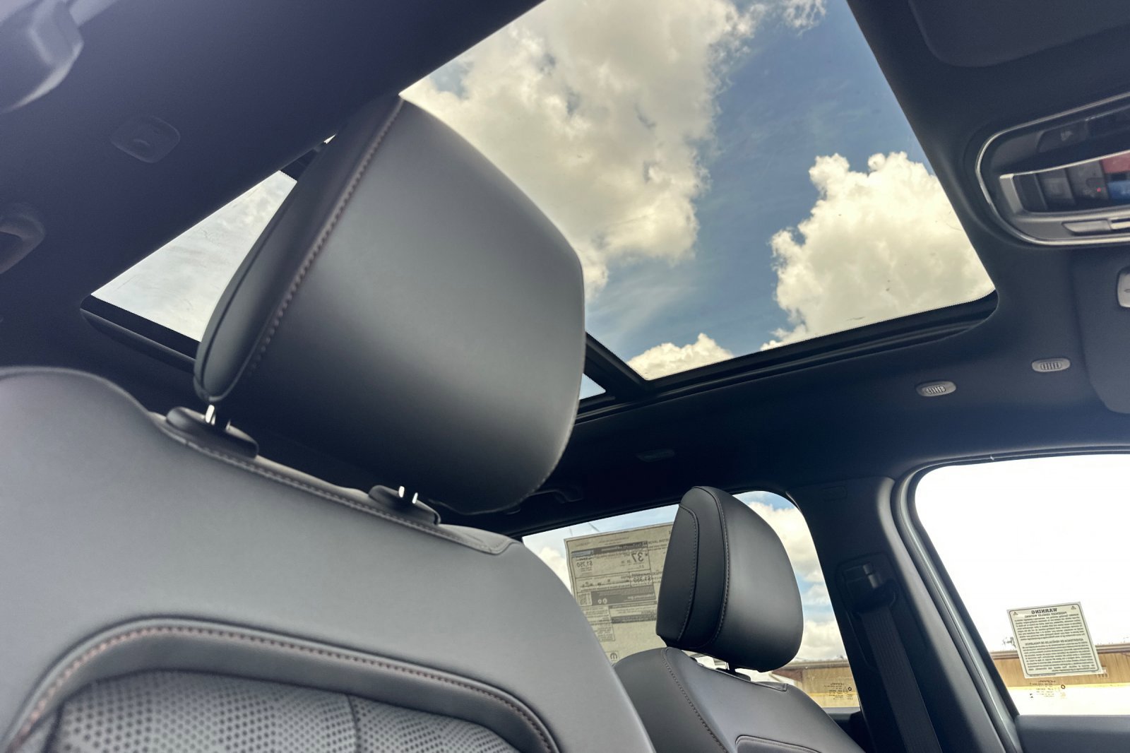 New 2026 Bright White Clearcoat Jeep Overland image 17