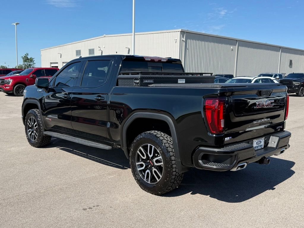 Used 2021 Onyx Black GMC AT4 image 38