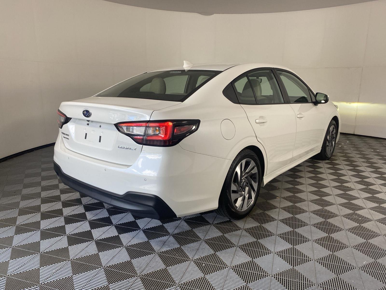 Used 2024 Crystal White Pearl Subaru Limited image 8