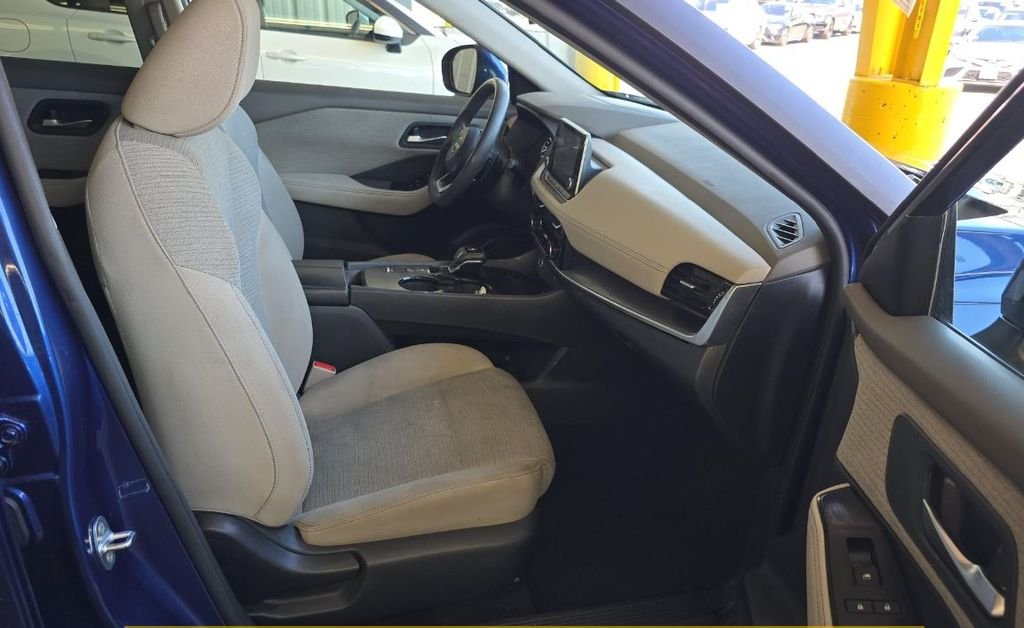 Used 2023 Blue Nissan SV image 8