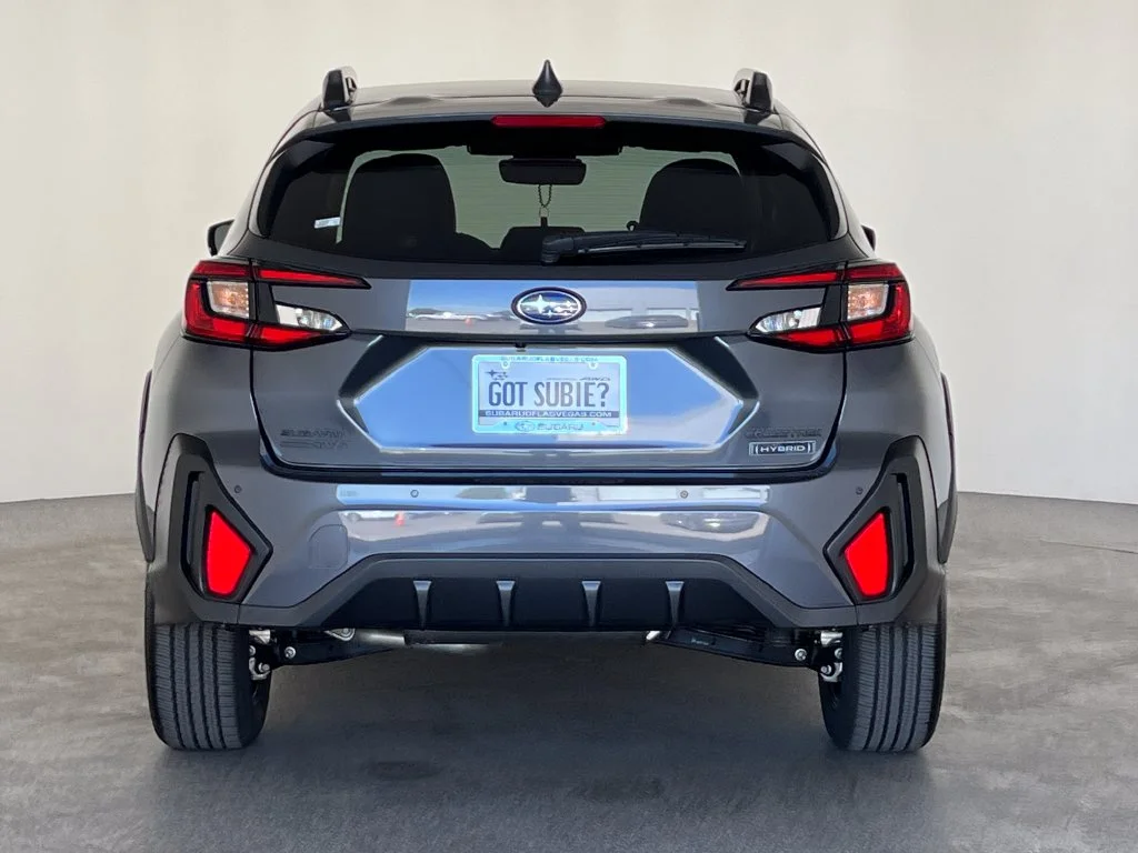 New 2026 MAGNETITE GRAY PEARL Subaru Limited Hybrid image 5
