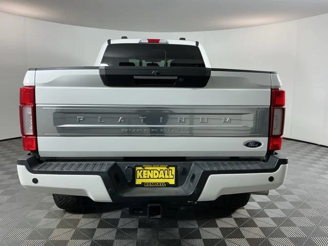 Used 2022  Ford Platinum image 5