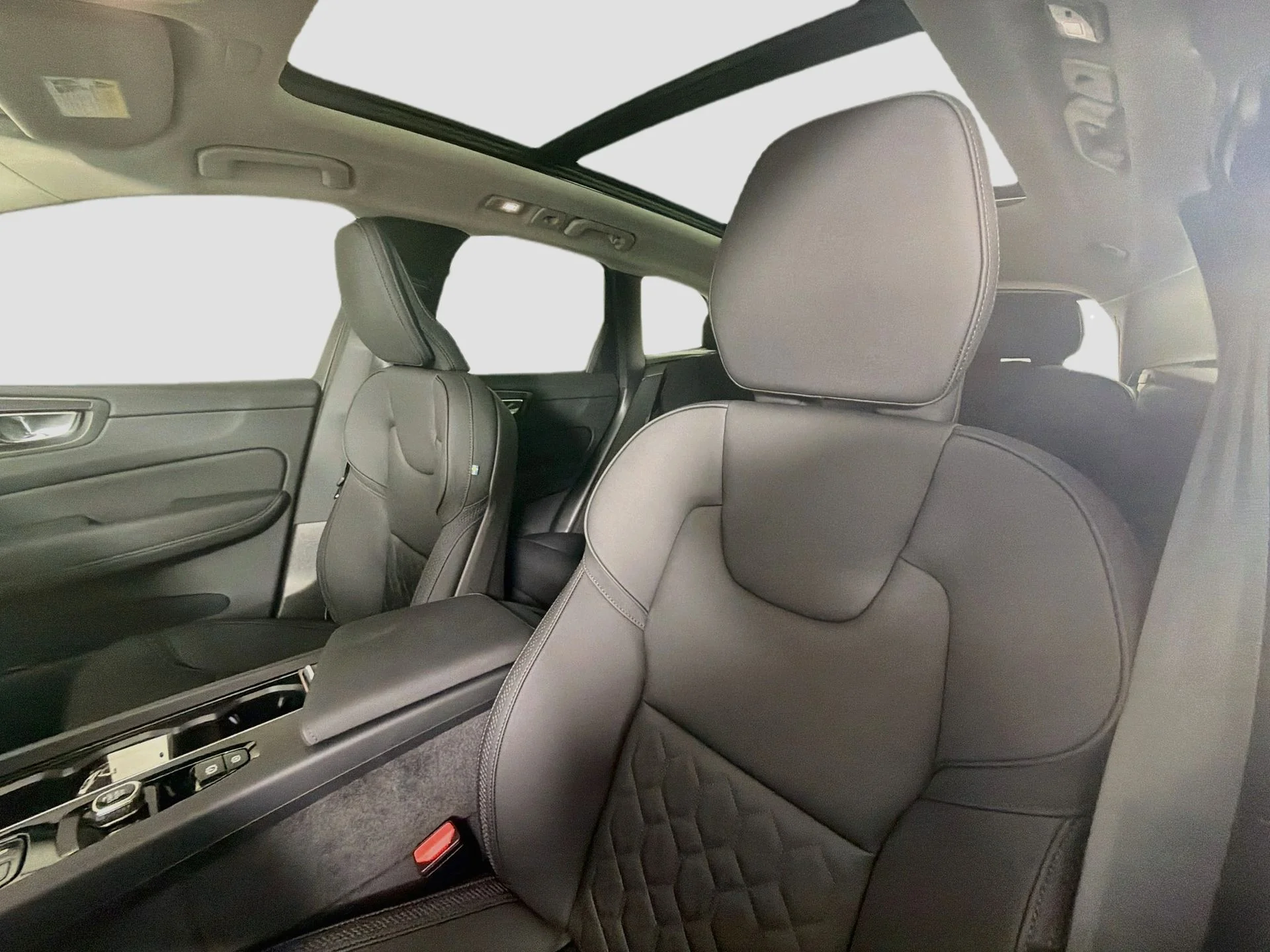 New 2026 Onyx Black Volvo Plus image 20
