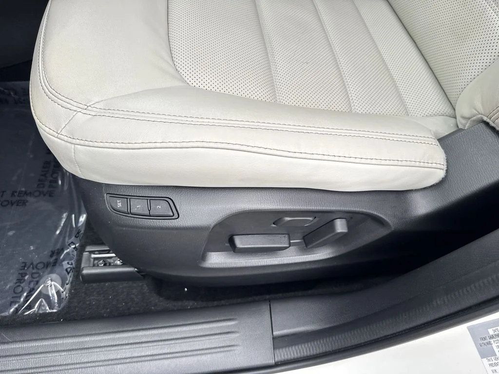 Used 2023 Rhodium White Metallic Mazda 2.5 S Premium Package image 41