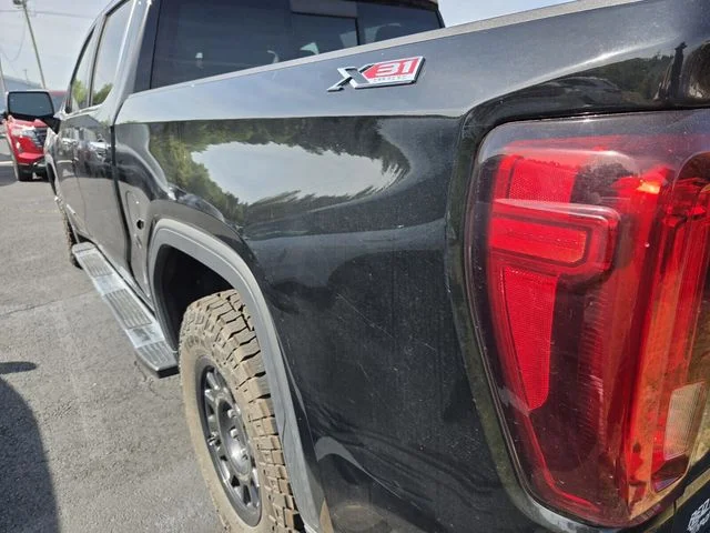 Used 2022 Black GMC SLT image 8