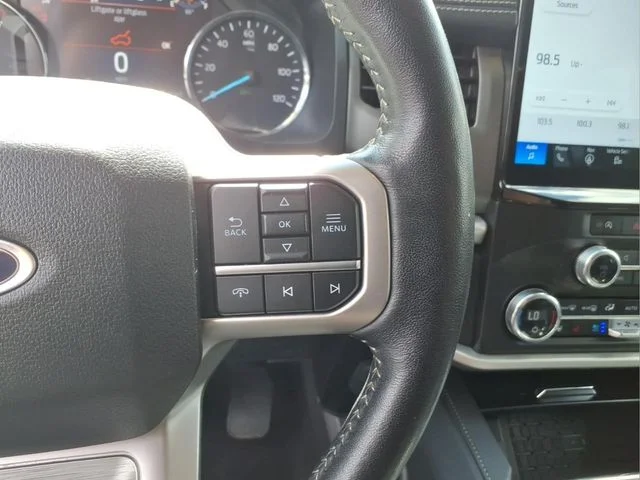 Used 2024 Black Ford XLT image 21