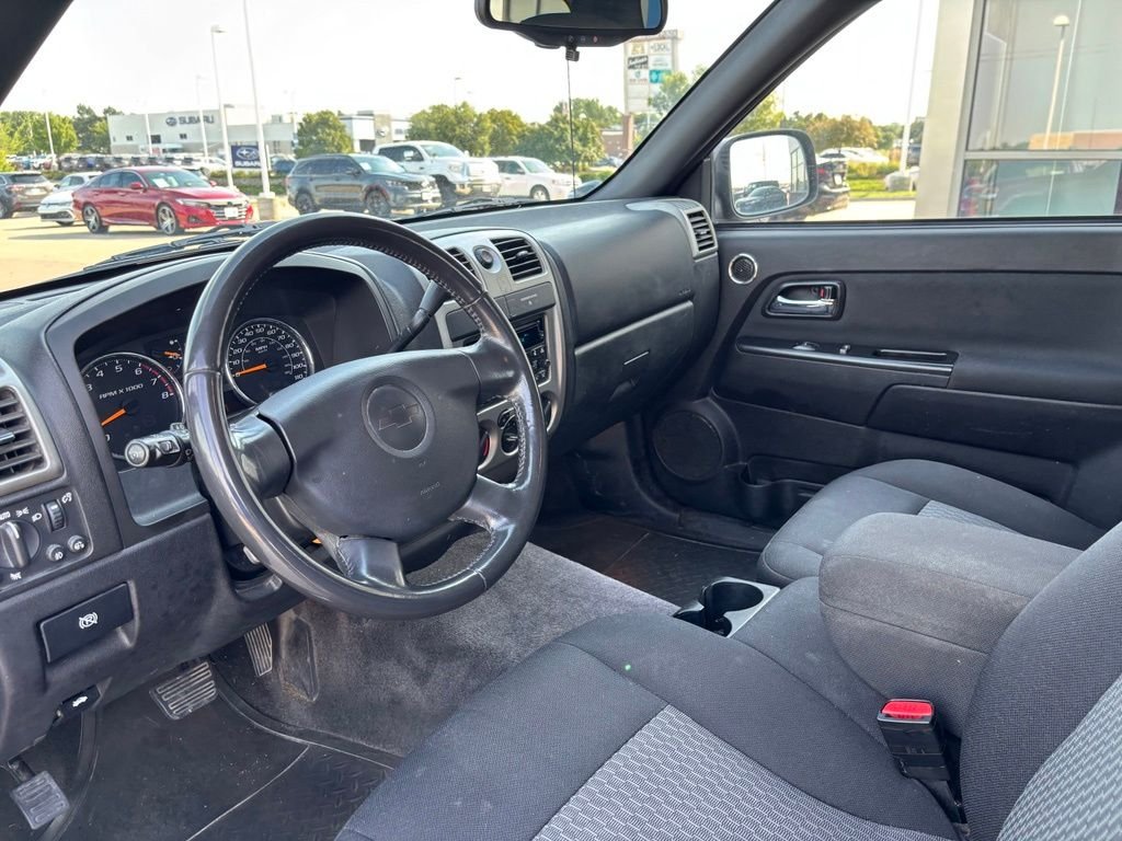 Used 2008 Deep Ruby Metallic Chevrolet LT RWD image 9