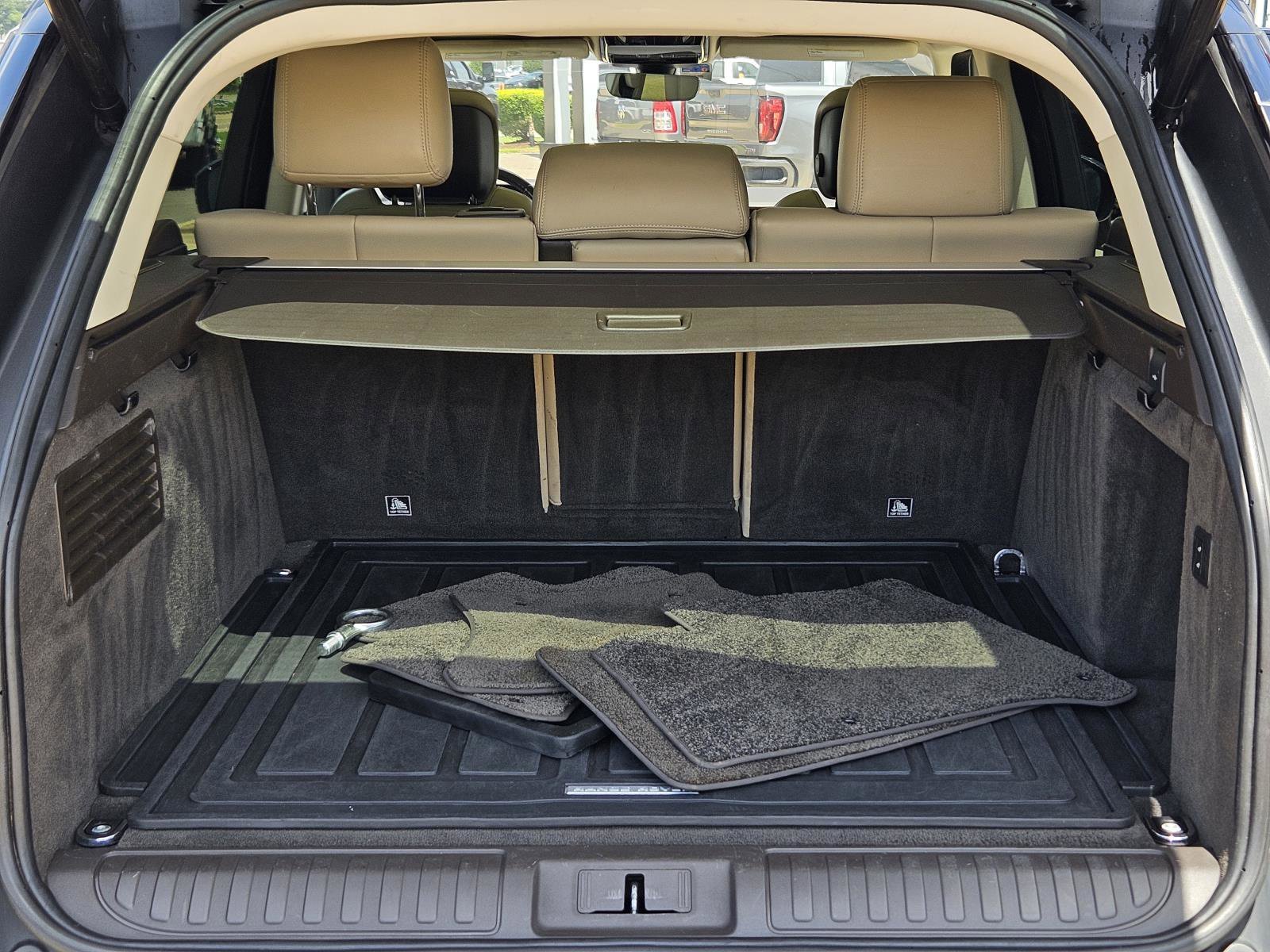 2018 Land Rover Range Rover Sport HSE photo 3