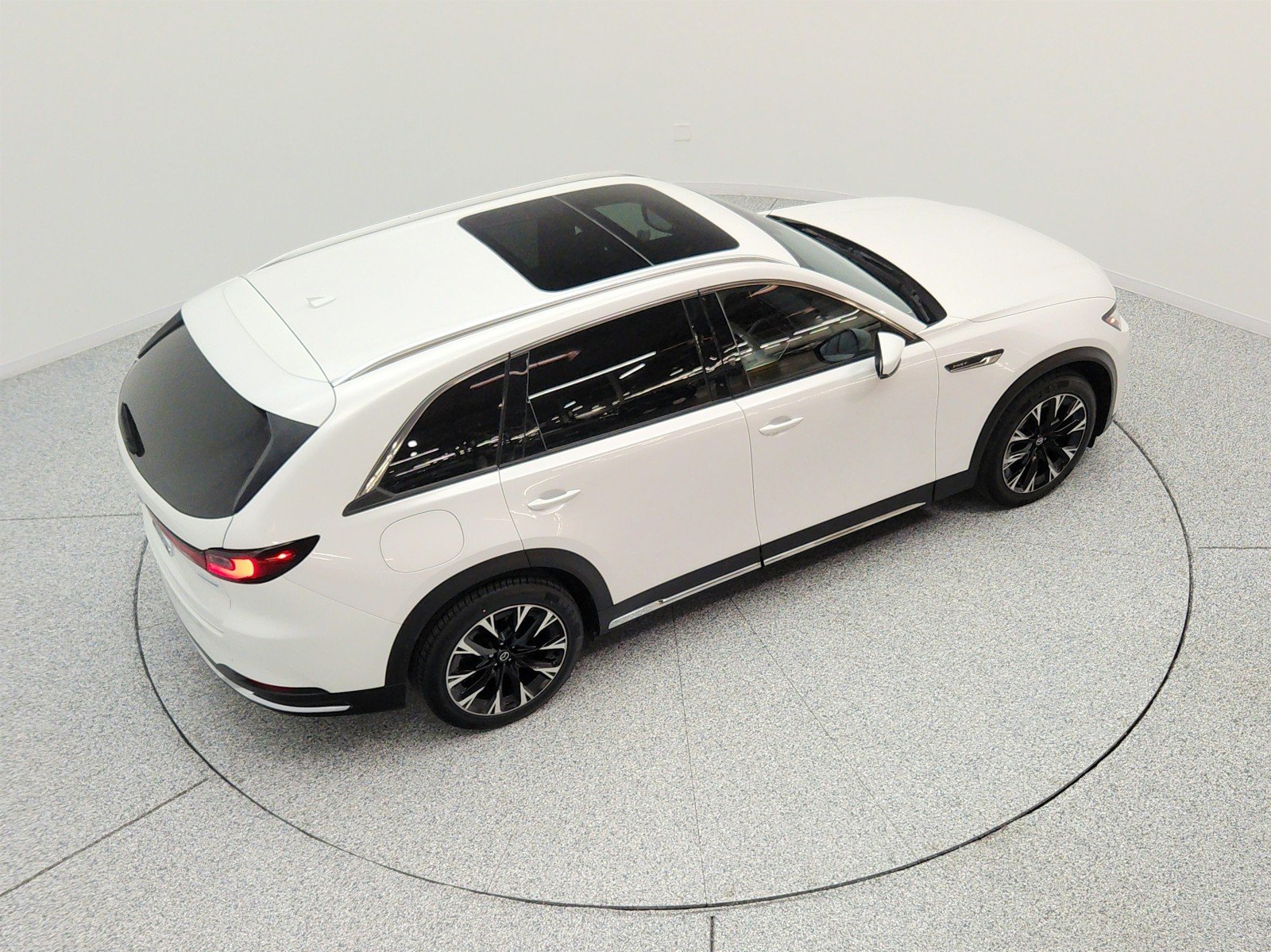 Used 2024 Rhodium White Premium Mazda Premium AWD image 26