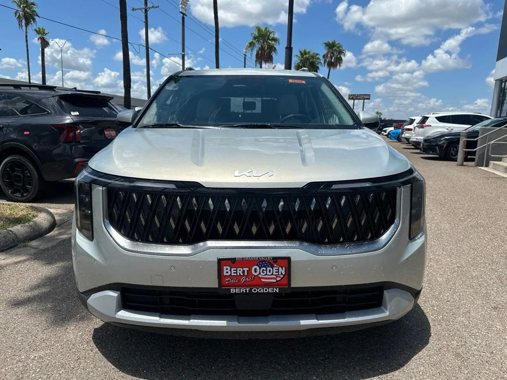 New 2026 White Kia EX image 2