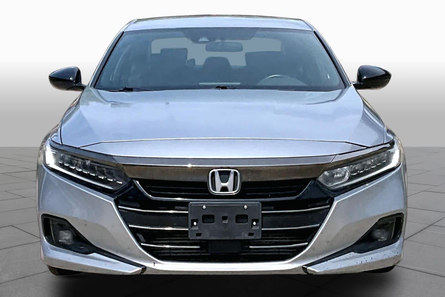 Used 2021 Lunar Silver Metallic Honda Sport image 4