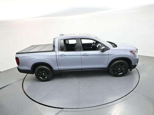 Used 2023  Honda Black Edition image 43