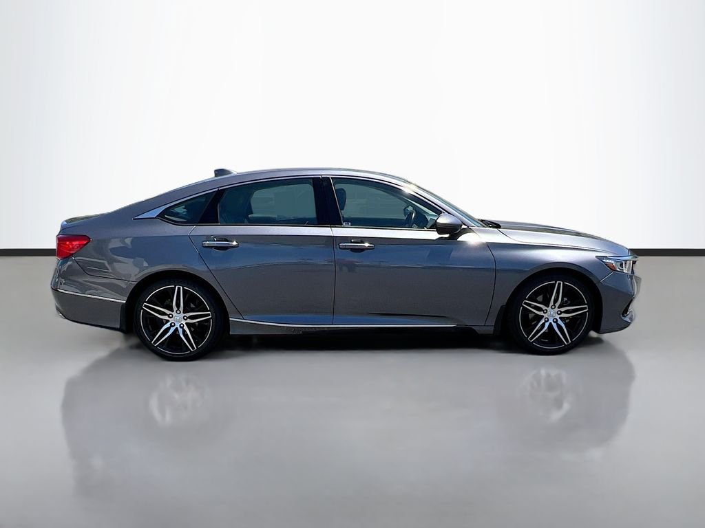 Used 2022 Modern Steel Metallic Honda Touring 2.0T image 4