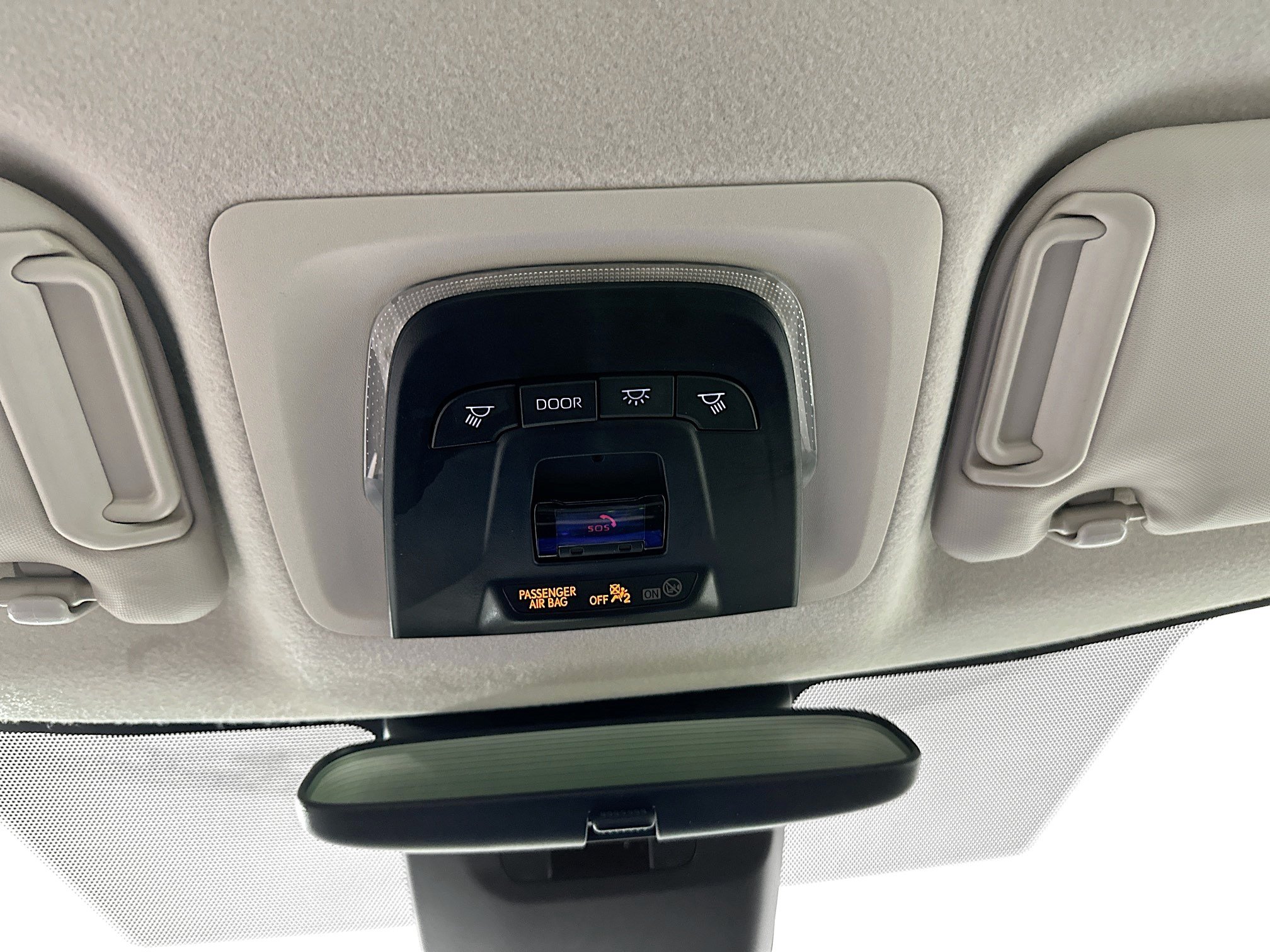 Used 2025 Pearl Toyota LE image 18