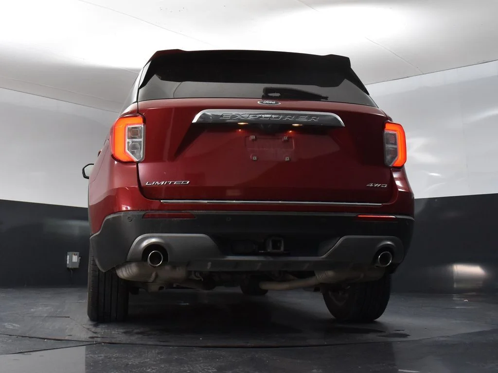 Used 2022 Red Ford Limited image 10