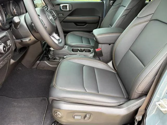 New 2026 Anvil Clear-Coat Exterior Paint Jeep Sahara image 19