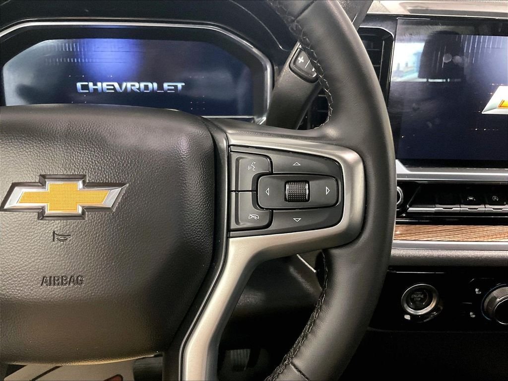 Used 2023 Black Chevrolet LT image 23