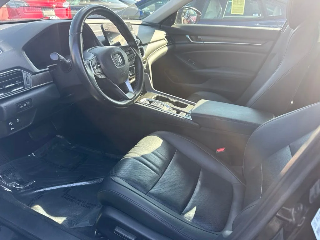 Used 2022  Honda EX-L image 3
