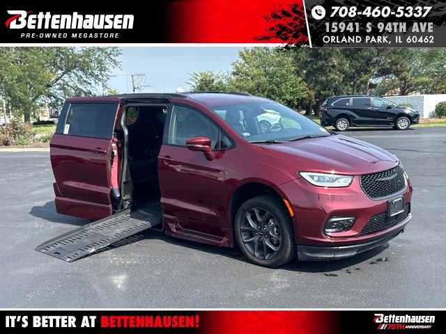 2021 Chrysler Pacifica Touring L