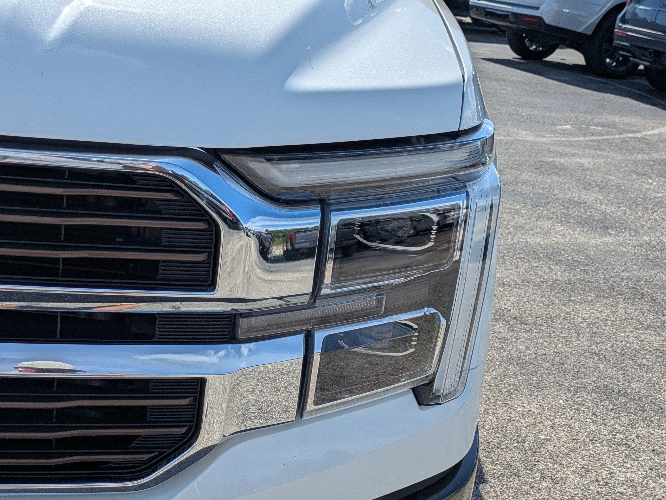 Used 2024  Ford King Ranch image 10