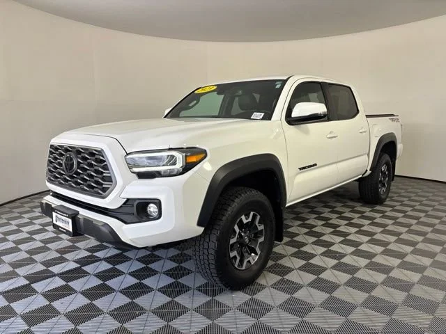 Used 2023 White Toyota SR image 37