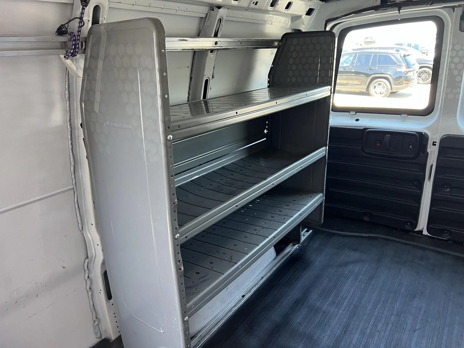 2021 Chevrolet Express Cargo Work Van - Photo 31