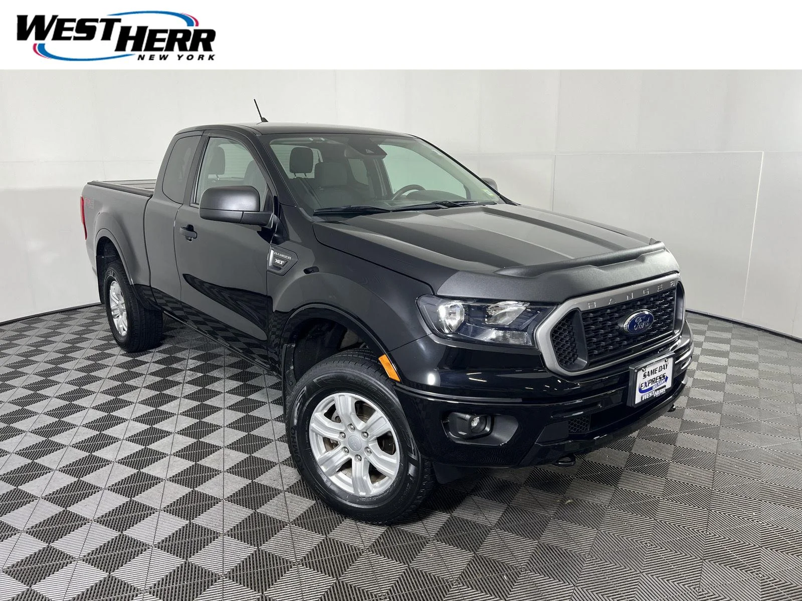 Used 2022 Shadow Black Ford XLT image 1