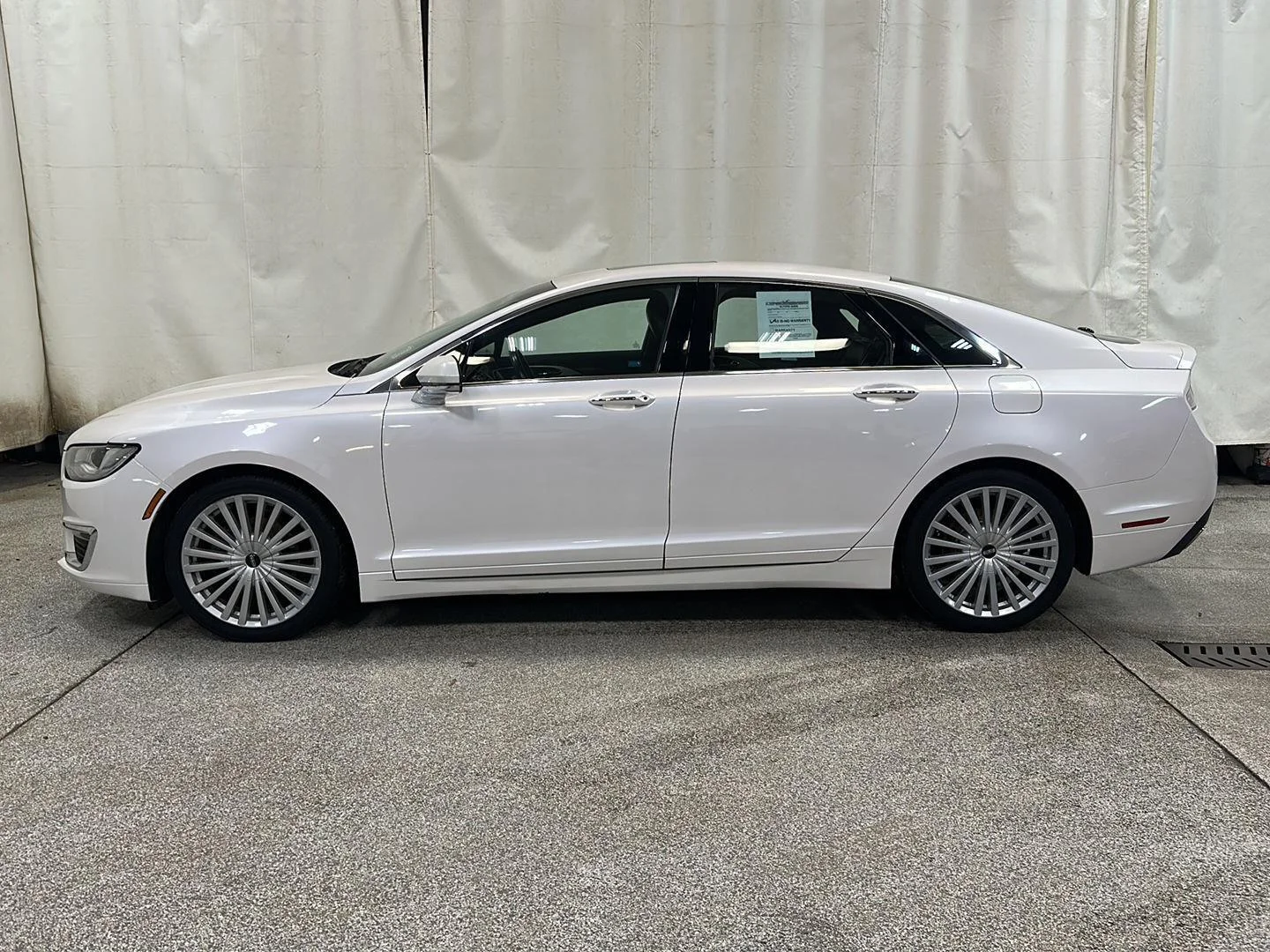 Used 2017 Lincoln MKZ Reserve with VIN 3LN6L5F9XHR631365 for sale in Waconia, Minnesota