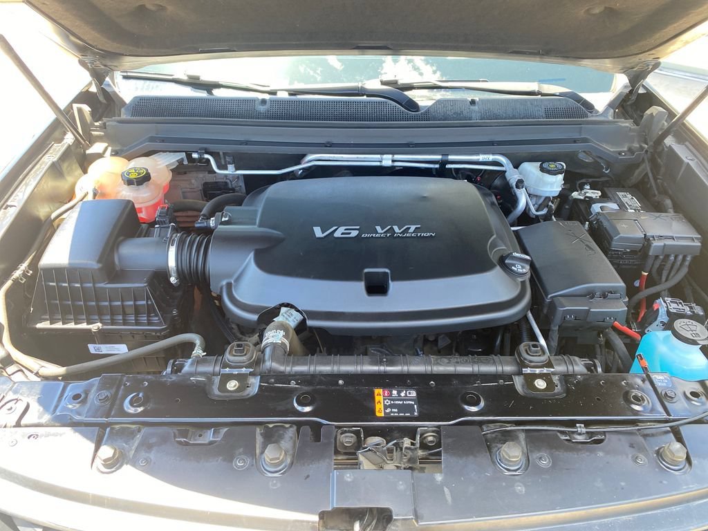 Used 2018 BLACK Chevrolet 4WD Z71 image 22