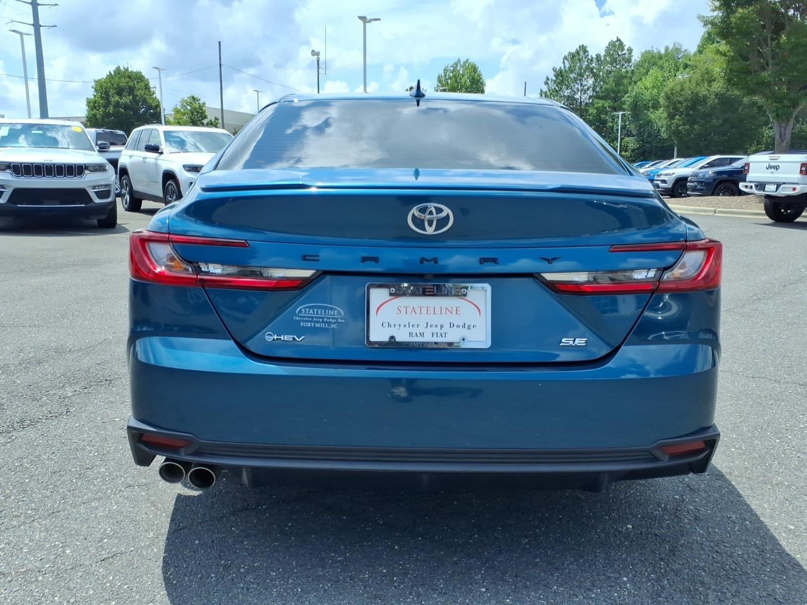 Used 2025 Ocean Gem Toyota SE image 16