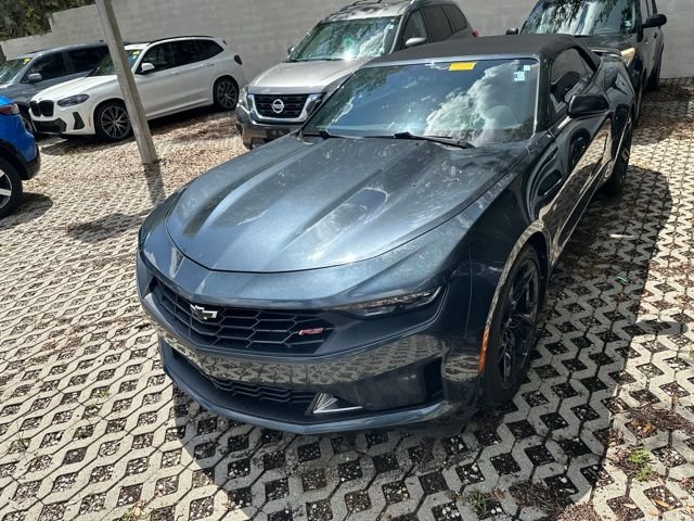 Used 2021 Gray Chevrolet 2LT image 3