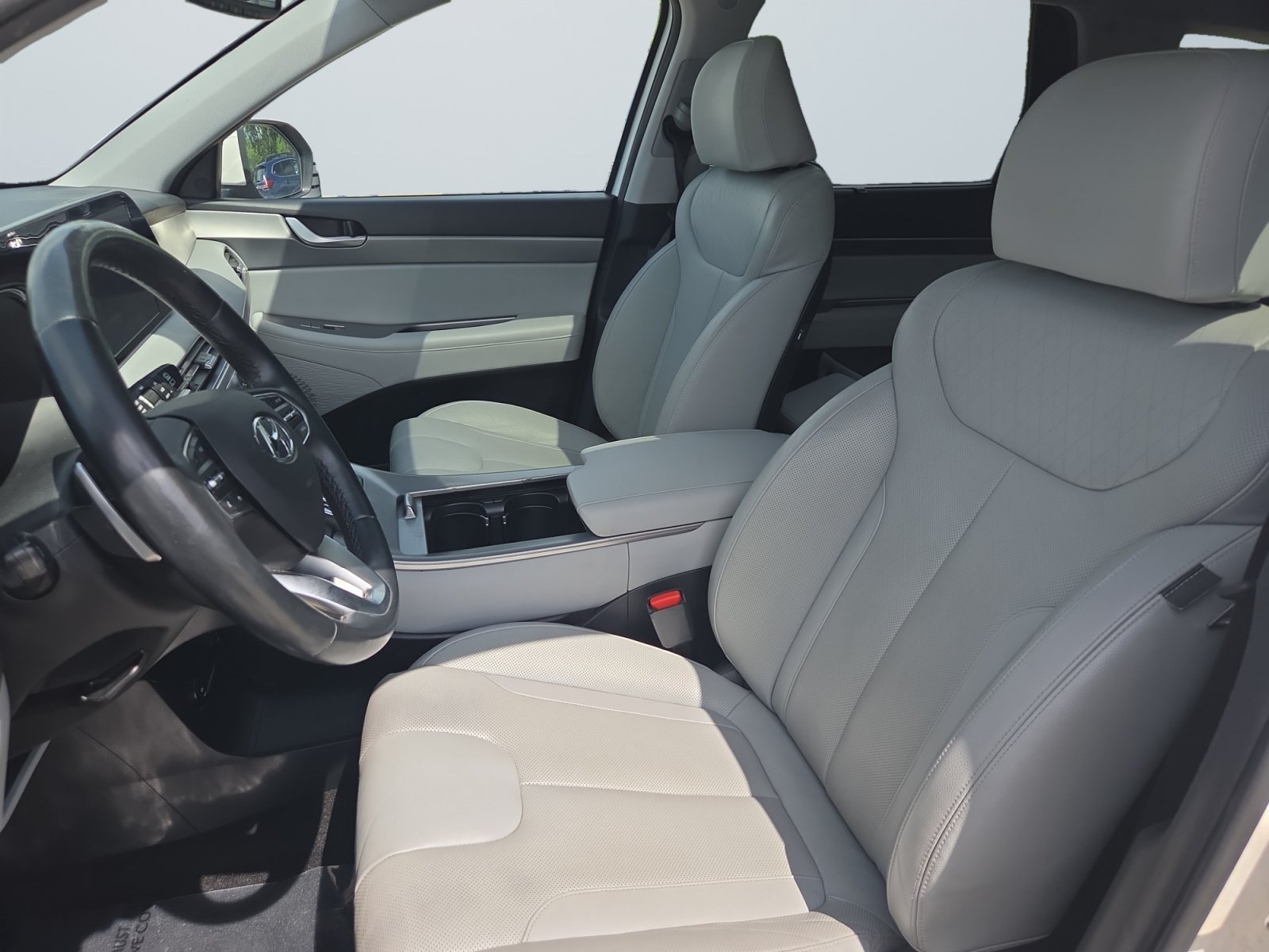 Used 2020 Hyper White Hyundai SEL image 9