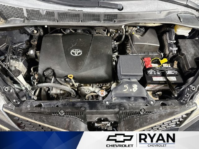 Used 2019 Black Toyota SE image 34